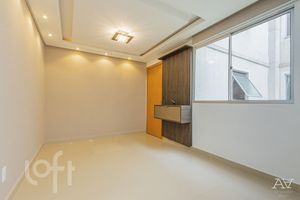 Image 1 - 875666