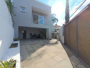 Image 3 - 875667