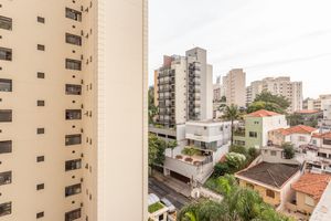 Image 18 - 875672