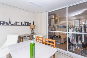 Image 3 - 875672