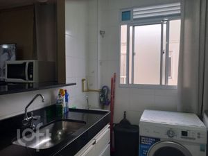 Image 28 - 875674
