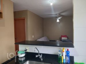 Image 33 - 875674