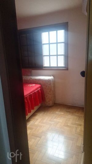 Image 11 - 875684