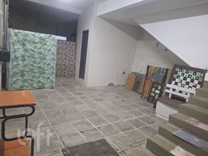 Image 8 - 875684