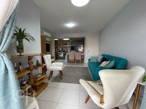 Image 1 - 875687