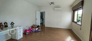 Image 1 - 875696