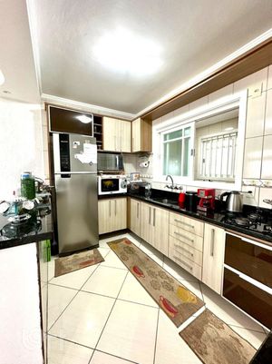 Image 4 - 875698