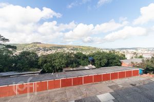Image 13 - 875700