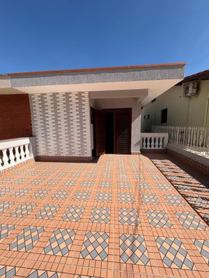 Image 9 - 875708