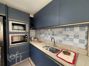 Image 9 - 875722