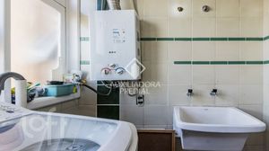 Image 8 - 875726