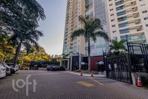 Image 35 - 875727