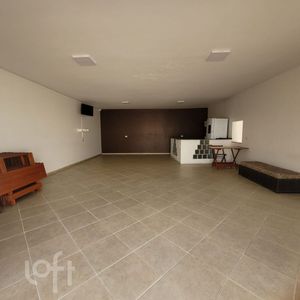 Image 21 - 875729