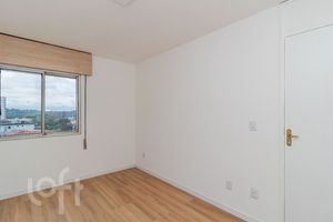 Image 8 - 875733