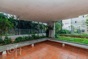 Image 43 - 875733