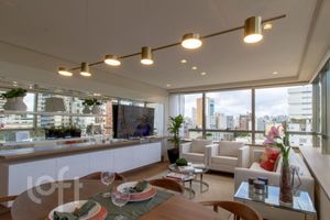 Image 1 - 875734