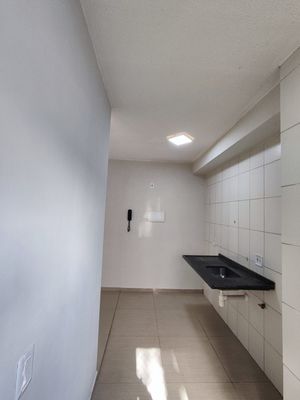 Image 3 - 875737