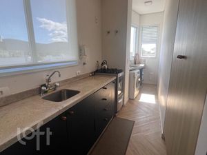 Image 18 - 875738