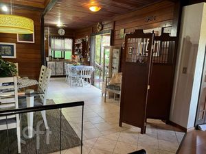 Image 13 - 875818