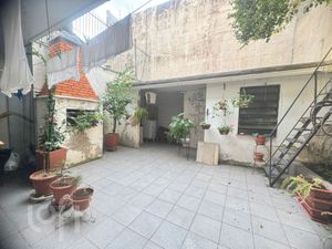 Image 21 - 875826