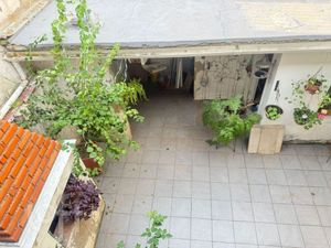Image 22 - 875826