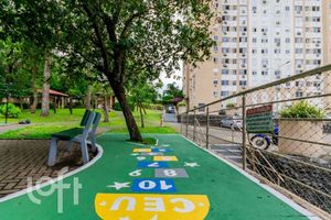 Image 37 - 875827