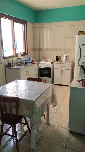 Image 5 - 875831