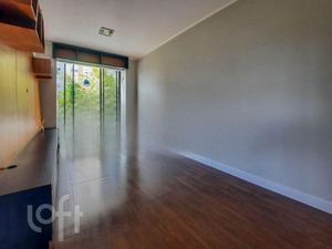 Image 8 - 875835
