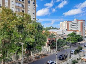 Image 6 - 875835