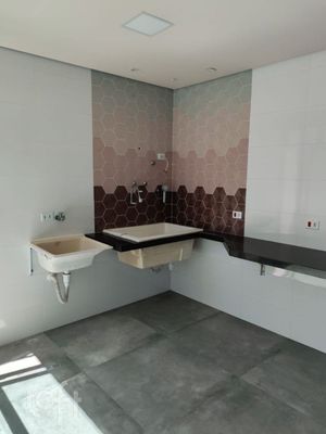 Image 3 - 875878