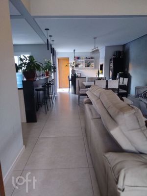Image 11 - 875879