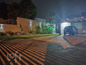 Image 3 - 875879
