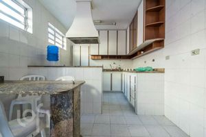 Image 7 - 875885