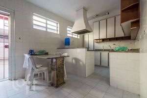 Image 6 - 875885