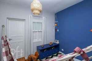 Image 13 - 875888