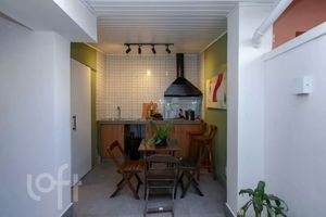 Image 26 - 875888