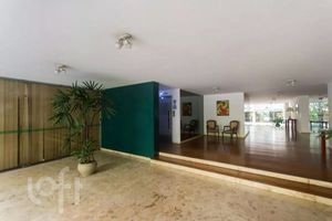 Image 30 - 875889