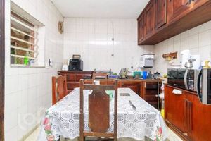 Image 6 - 875891