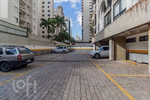 Image 52 - 875892