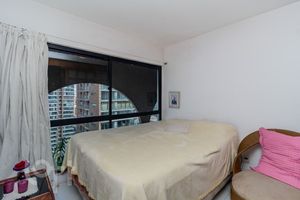 Image 9 - 875892