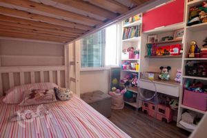 Image 4 - 875893