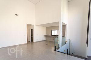 Image 1 - 875894