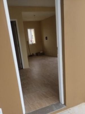 Image 11 - 875895