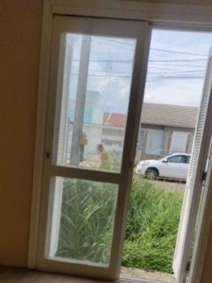 Image 8 - 875895