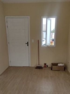 Image 4 - 875895