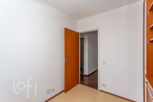 Image 31 - 875897