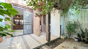 Image 25 - 875905