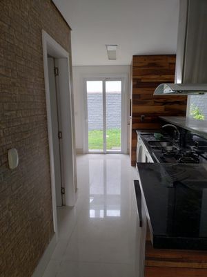 Image 2 - 875909
