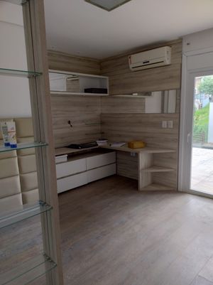 Image 11 - 875909