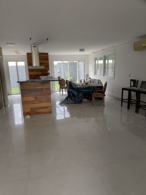 Image 5 - 875909